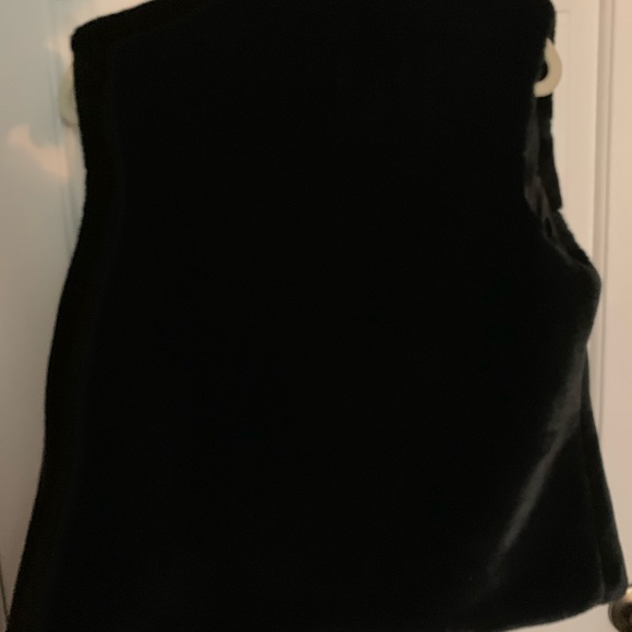 Vest - Picture 3 of 3